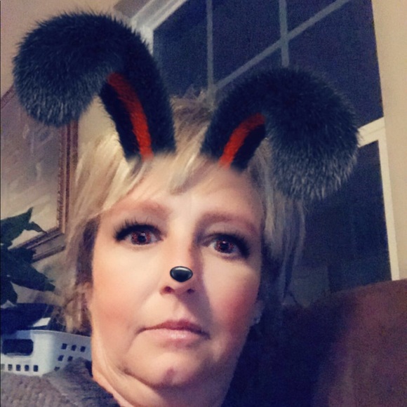 Meet your Posher, Cortenay - Picture 1 of 1